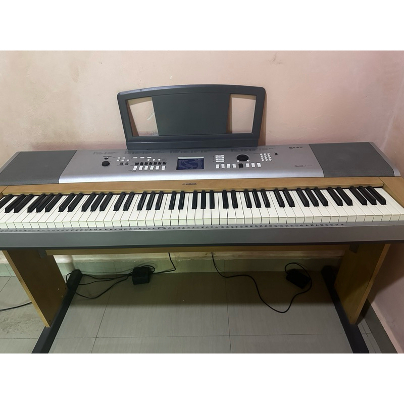 Piano digital yamaha dgx 630