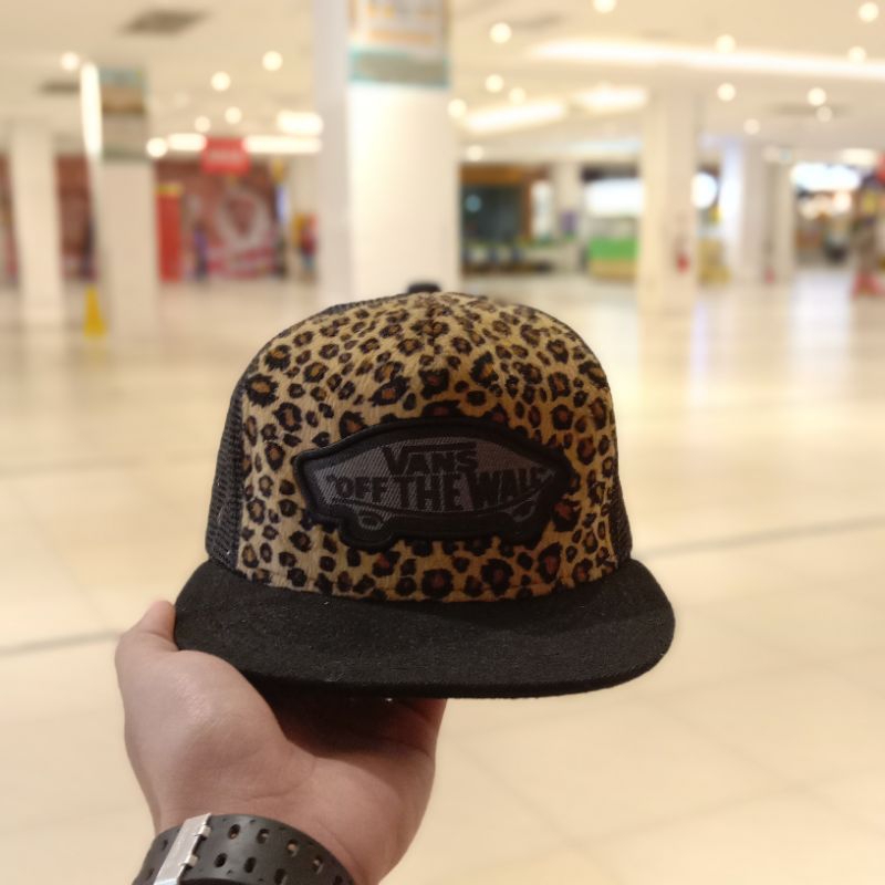 topi vans second