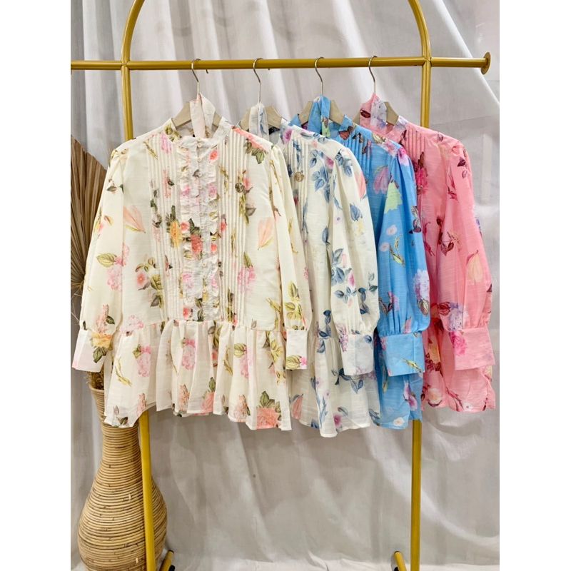Blus Motif Bunga Alesa Wanita