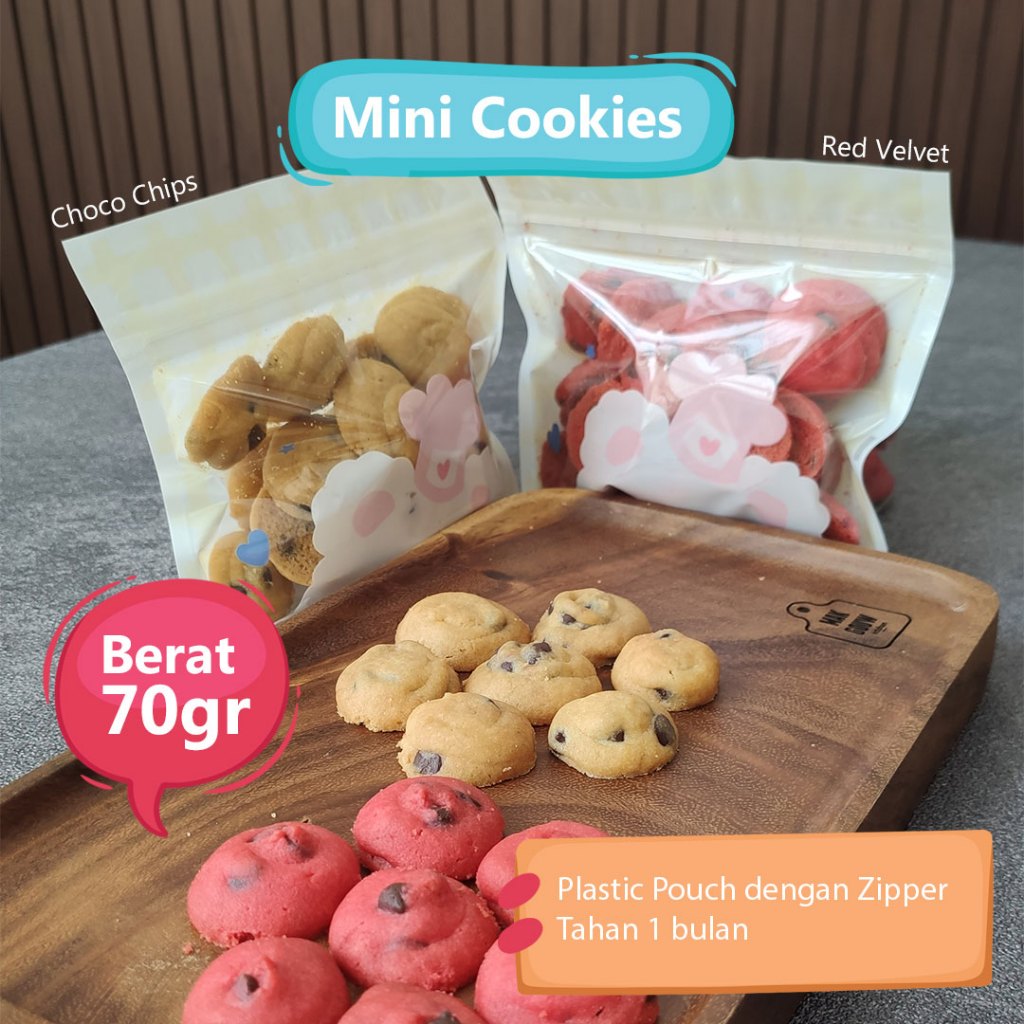 

Mini Choco Chip Cookies with Dark Chocolate