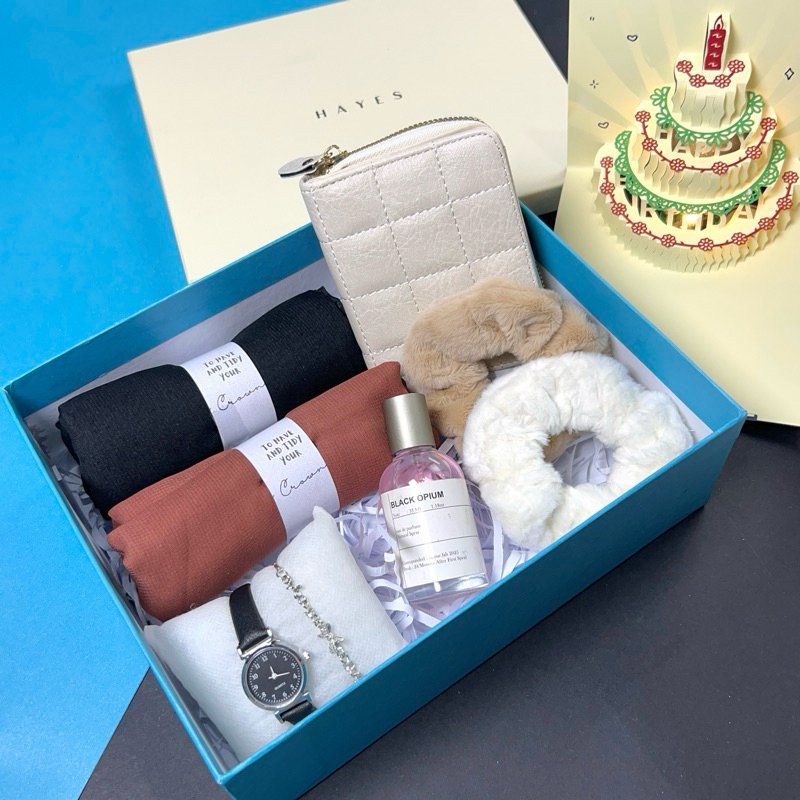 

HAYES P07 GIFTBOX KADO HIJAB FASHION WANITA