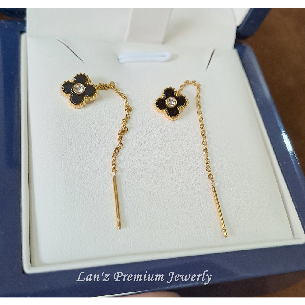 Anting Panjang Korea Clover Black Emas Titanium Anti Luntur