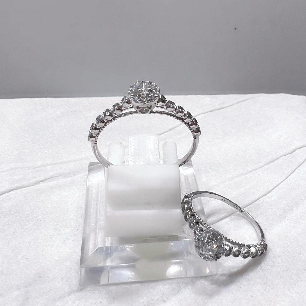 Cincin Emas Putih Kadar 375 (8K) Variasi Solitaire Berat 0,75 - 2 gram an