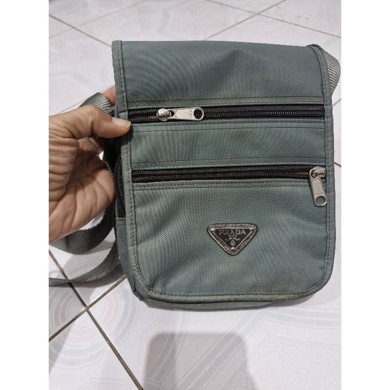 tas slempang prada PL