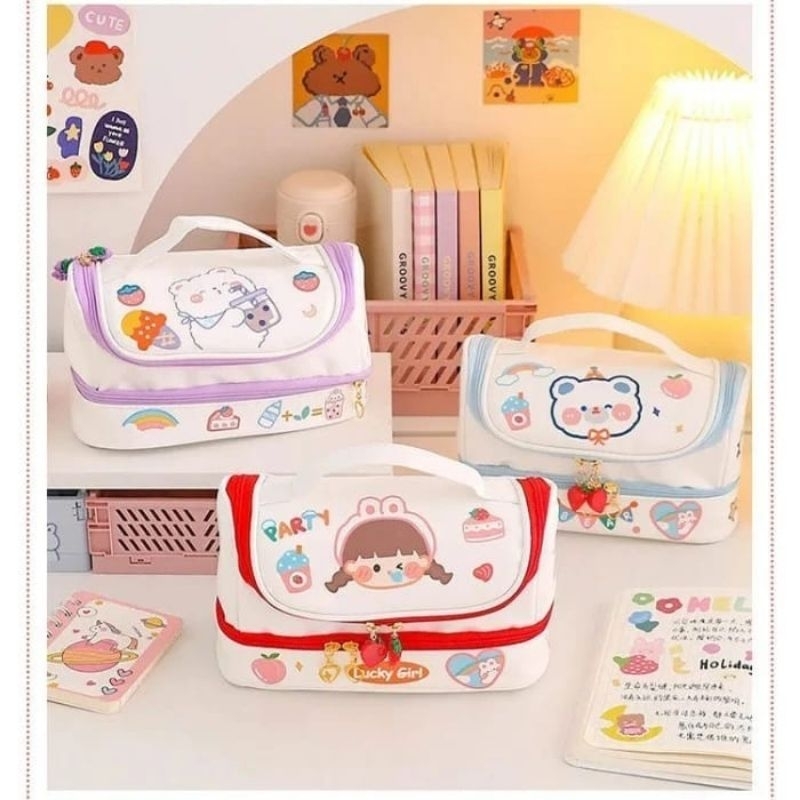 

Kotak Pensil 2 Tingkat Kapasitas Besar Tempat Pensil Motif Kartun Lucu Double Layar Cute