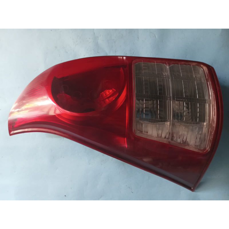 StopLamp lampu Rem belakang bagian kiri mobil Toyota ALL NEW avanza Veloz 2012 S/d 2014 Original