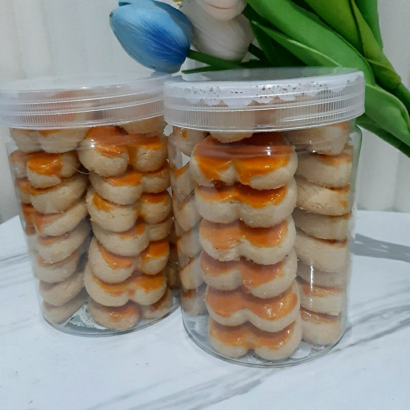 

Kue kering kacang by Camilan Berkah Jaya PROMO BELI 1 GRATIS 1 /Roti kacang/Cookies kacang