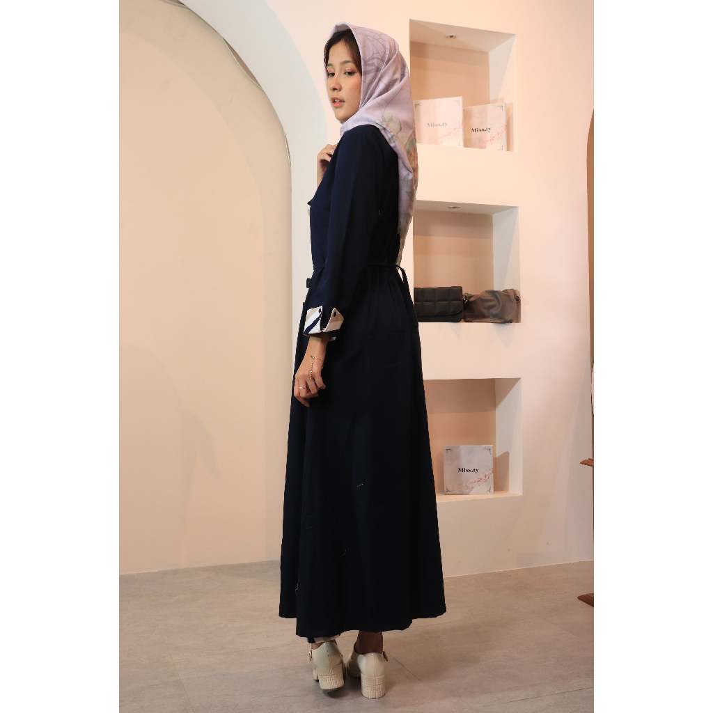 Gamis Dress Wanita Missty Freeteen One Set Outer Warna Biru Navy Inner Motif Salur Garis