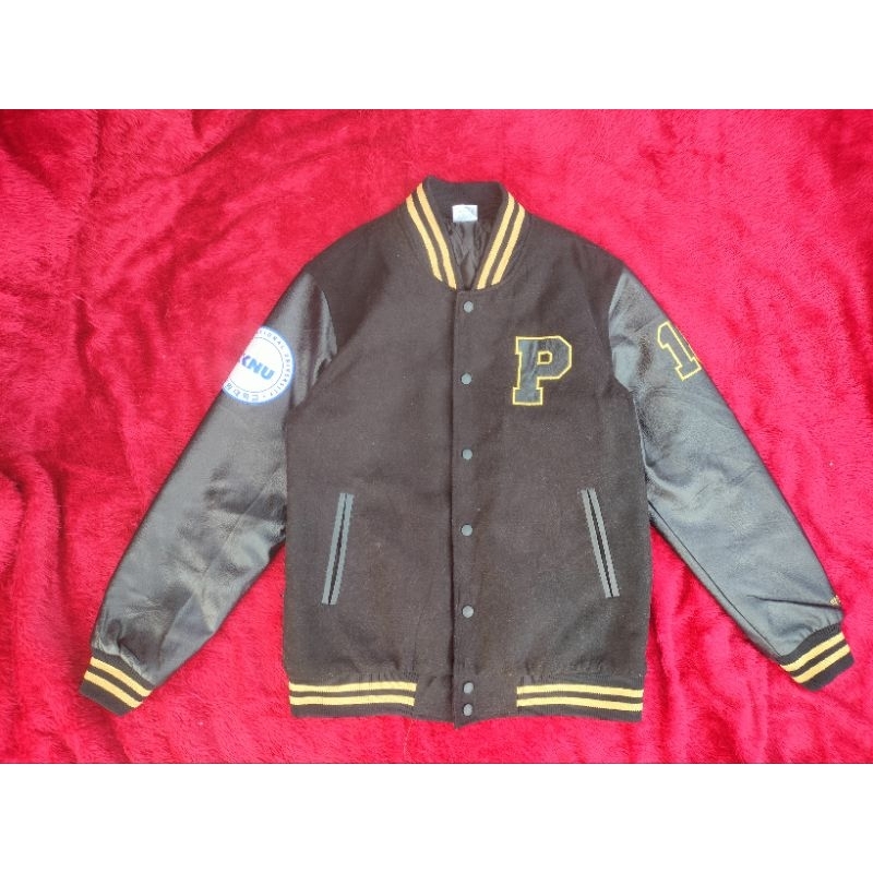 jaket varsity university