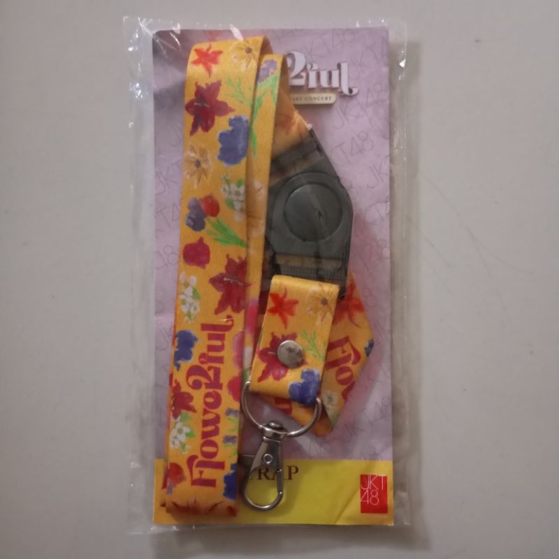 

Lanyard JKT48 flowerfull warna kuning official