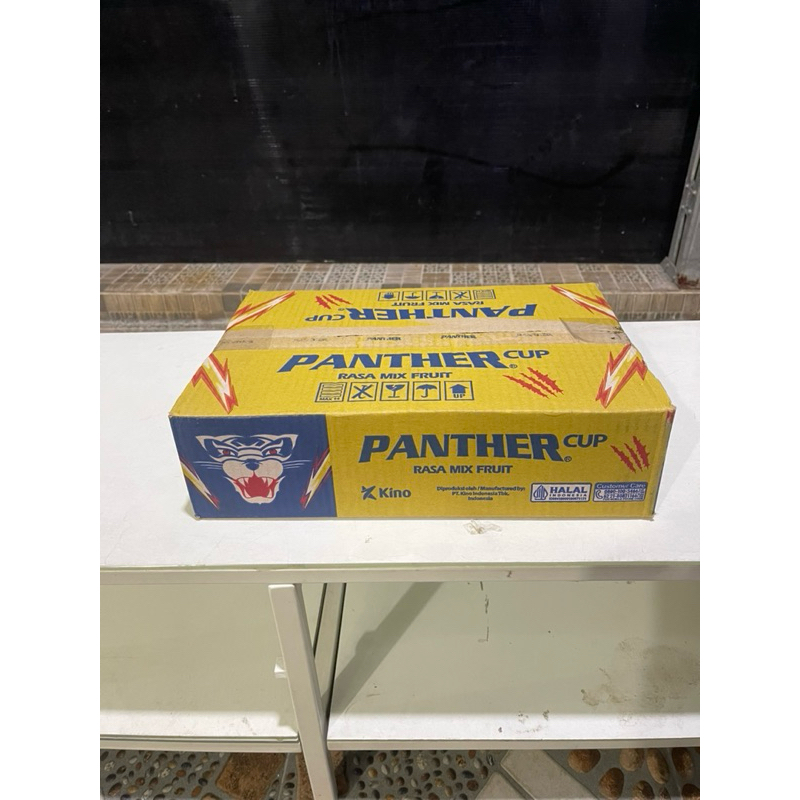 

KARDUS BEKAS PANTHER 35 cm x 23 cm x 9 cm ( 200 )