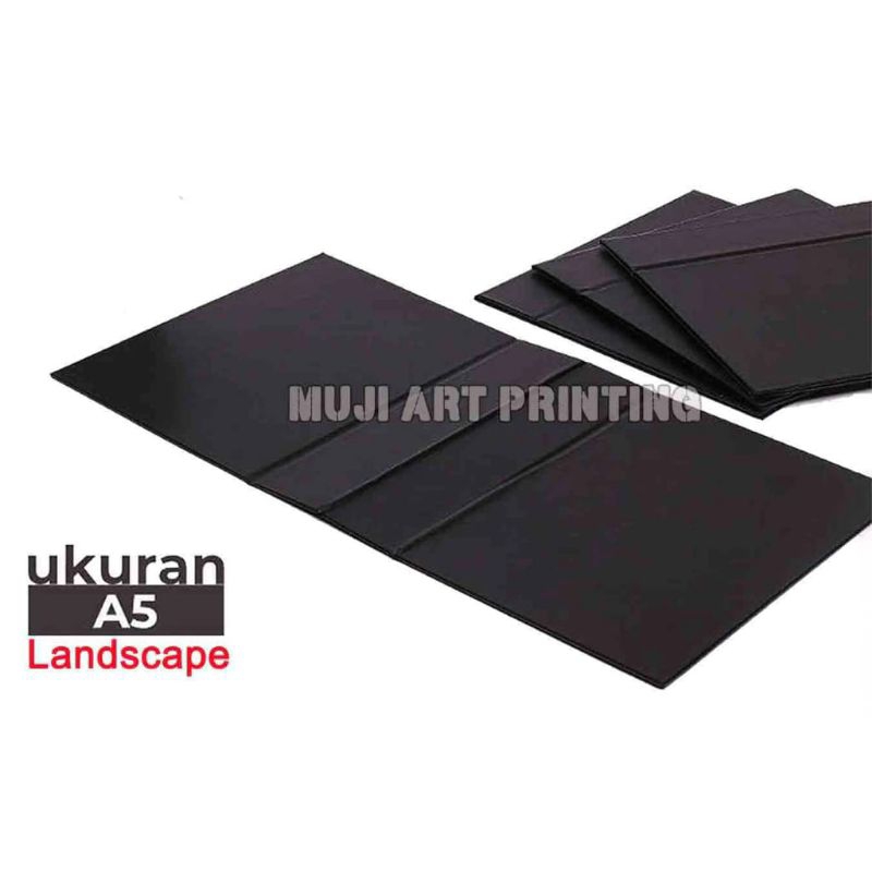 

Kaki Kalender Ukuran 15x21cm Landscape Hitam