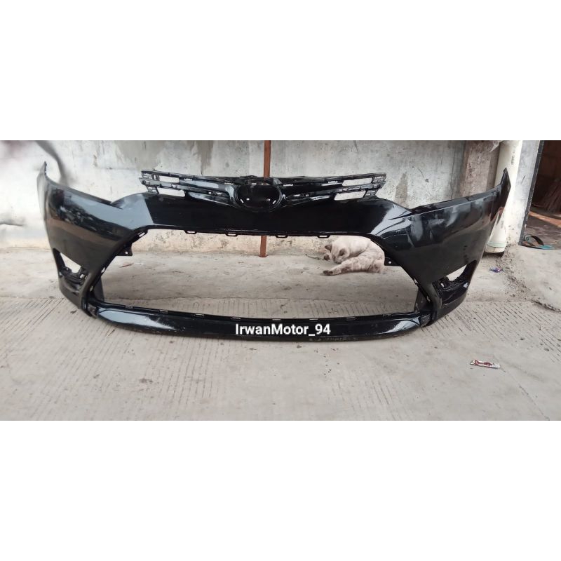 Bemper depan dan Headlamp Kanan Vios Gen 3