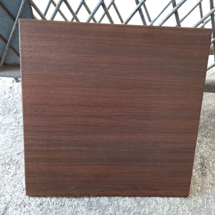 99 BRANDS FESTIVAL KERAMIK LANTAI GARASI 4X4 KASAR MOTIF URAT KAYU AUTENTIC MULIA mul