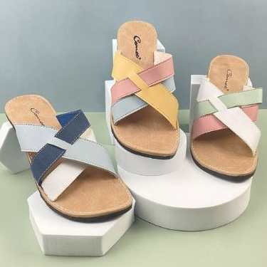 Sandal Wanita ruffel kulit Sandal Kekinian Slop Slide  Flat Motif Kombinasi Sandal Wanita COMET RIKA