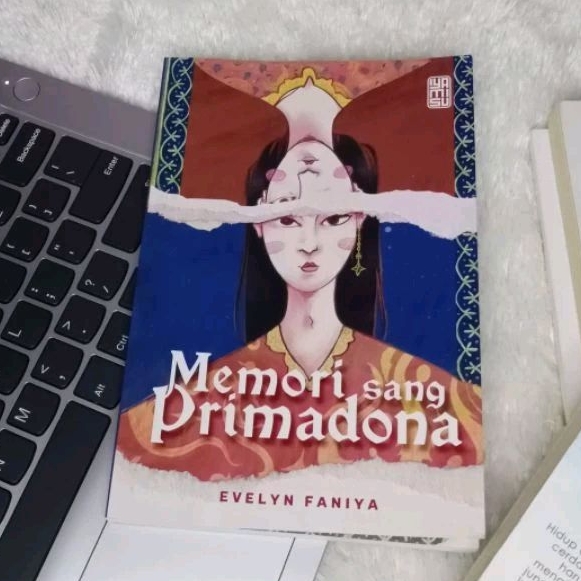 

PRELOVED NOVEL/BUKU MEMORI SANG PROMADONA MURAH