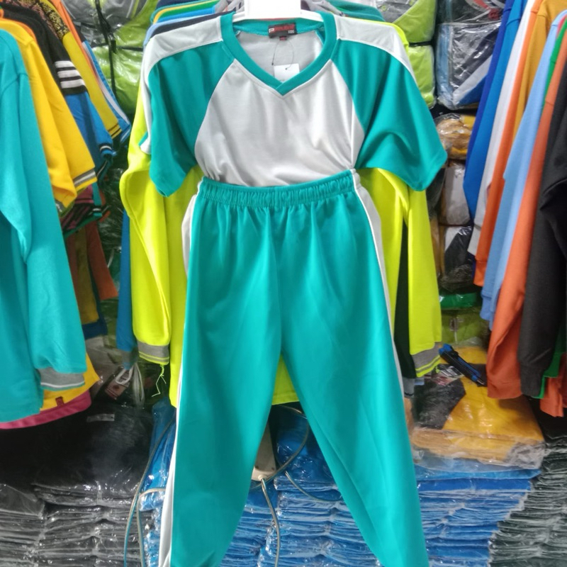 seragam olahraga sd