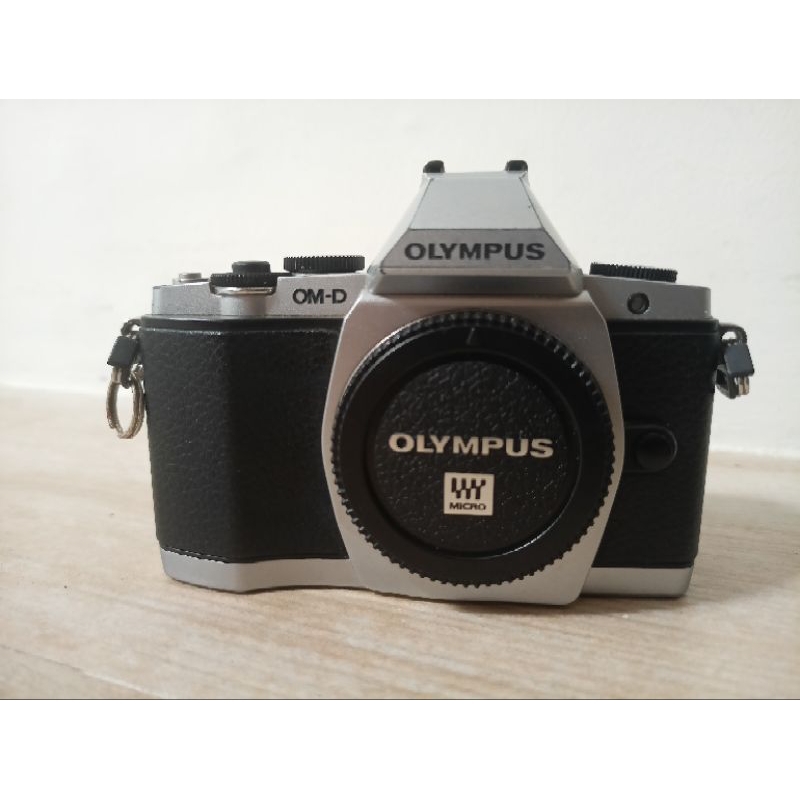 Olympus OMD em5 mark I (second body only)