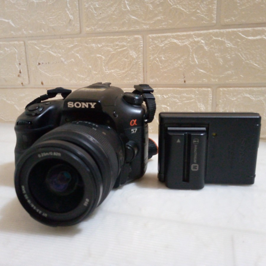 kamera Sony A57 lensa 18-55mm camera SLR second