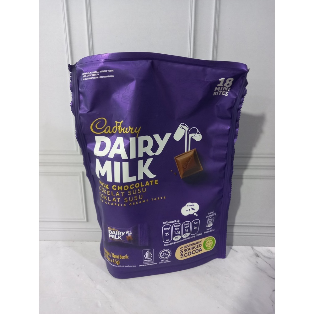 

COKELAT CADBURY DAIRY MILK ISI 18 BITES