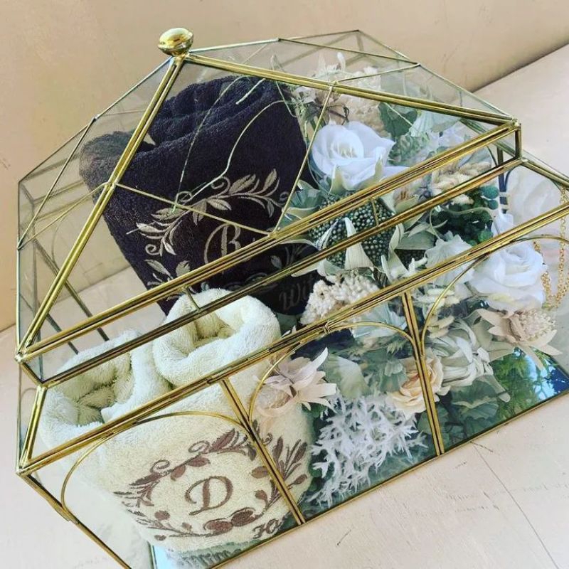 Hantaran pernikahan/ kotak hantaran