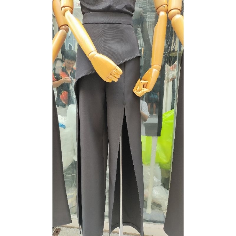 BAWAHAN CELANA PANJANG KULOT HITAM BELAH DEPAN IMPORT BKK/BANGKOK