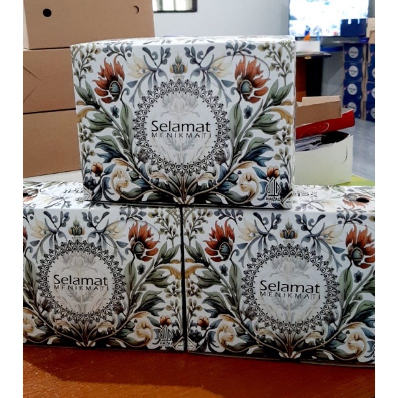 

Terlaris isi 5pcs Snack Box GATRAS SPESIAL ukuran 12x1212x1412x16