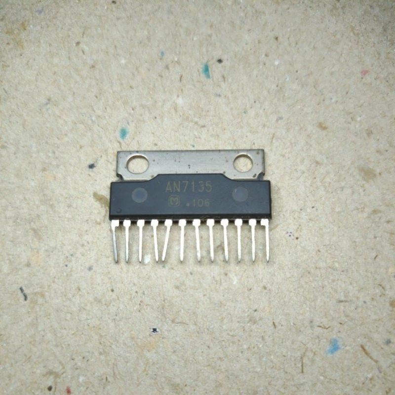 IC AN 7135