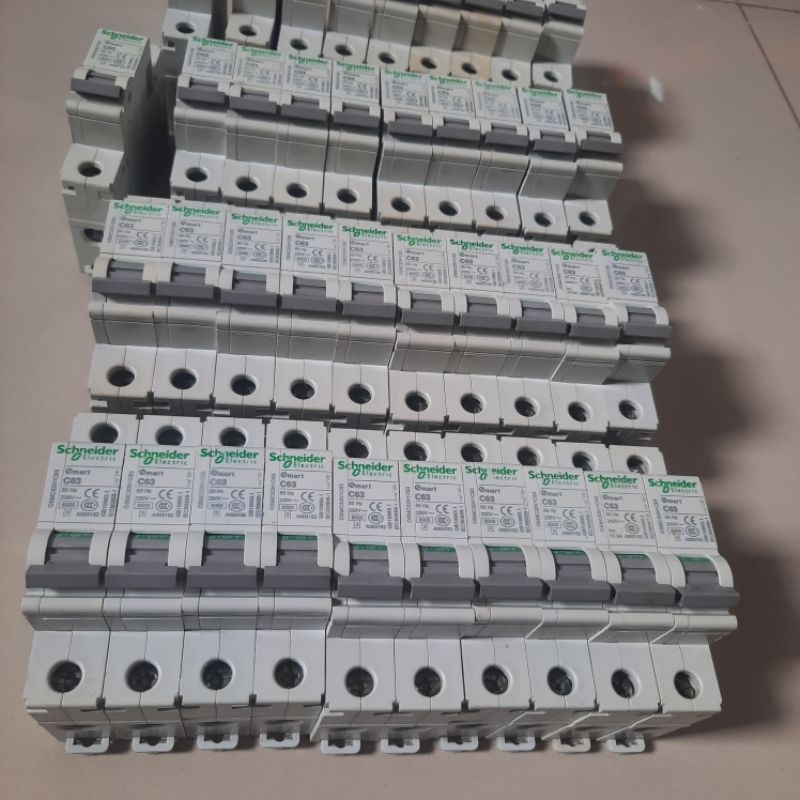 mcb Schneider smart 1p 63a C63