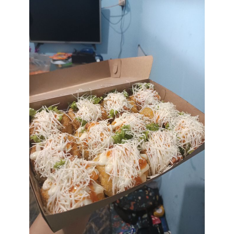 

Donat kentang sosis kecil 12pc