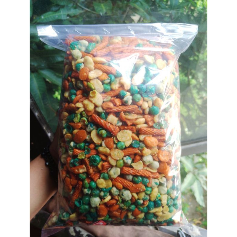 

Kacang Koro Mix 1 Kg - Koro Campur Spesial