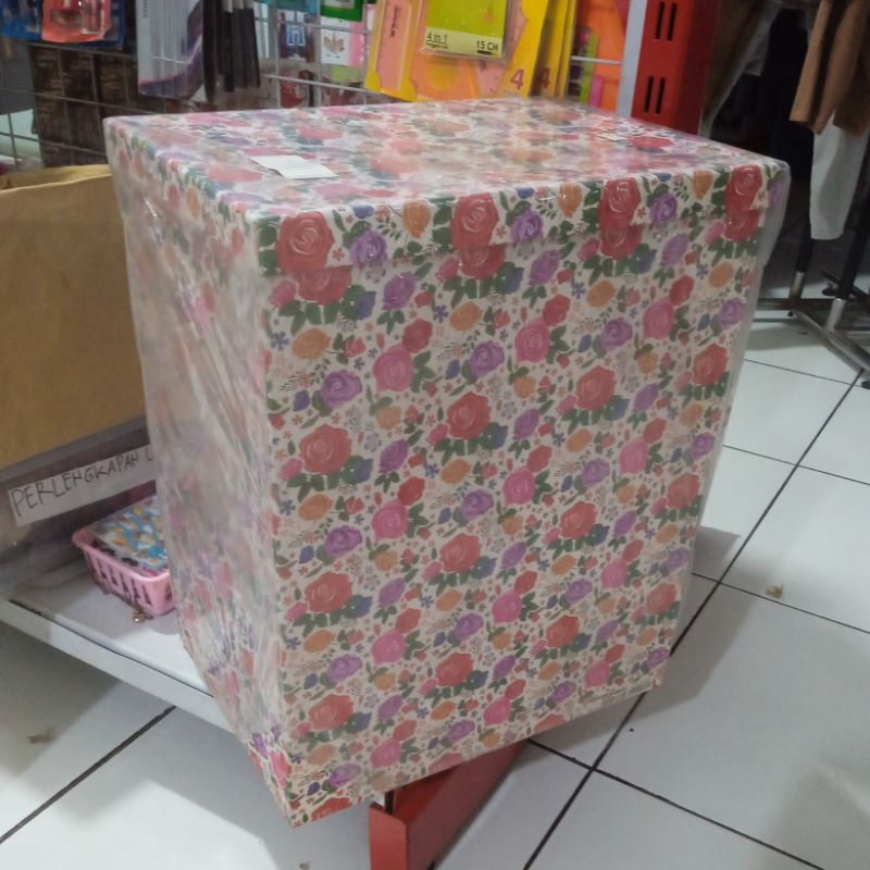 

Kotak Kado Jumbo