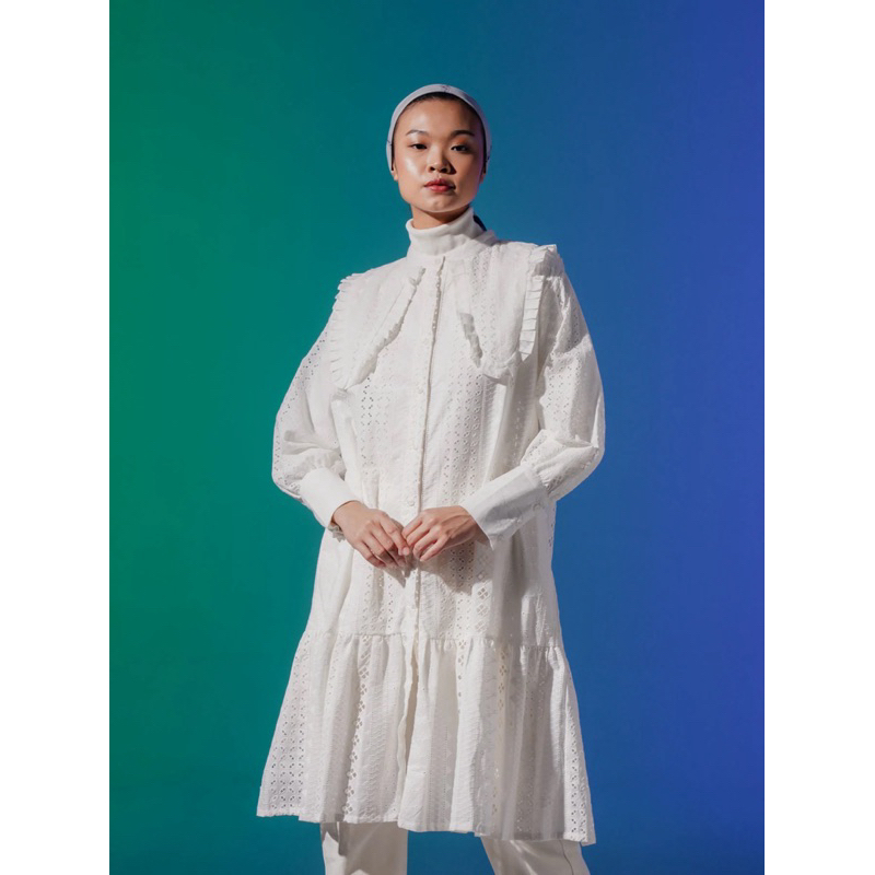 Agnia Tunic White Aleza Label