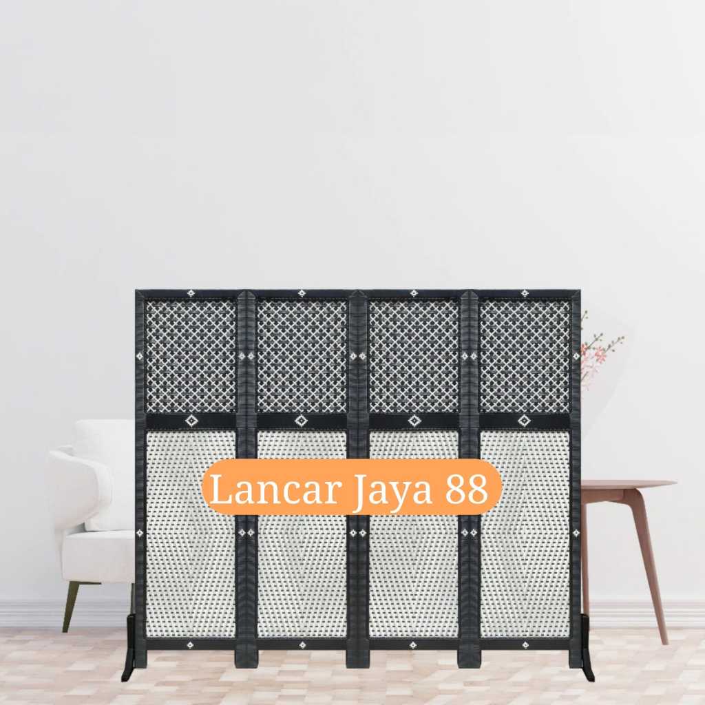 Sketsel Ruangan Rotan Sintetis 4 Pintu Tinggi 170 Cm