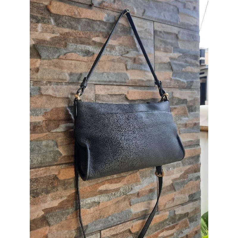 Slingbag BRUNO MAGLI Italy - TAS PRELOVED BRANDED ORIGINAL