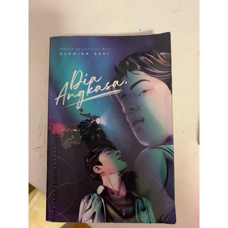 novel au dia angkasa dan antariksa