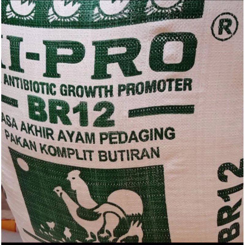 Pakan ayam BR 12