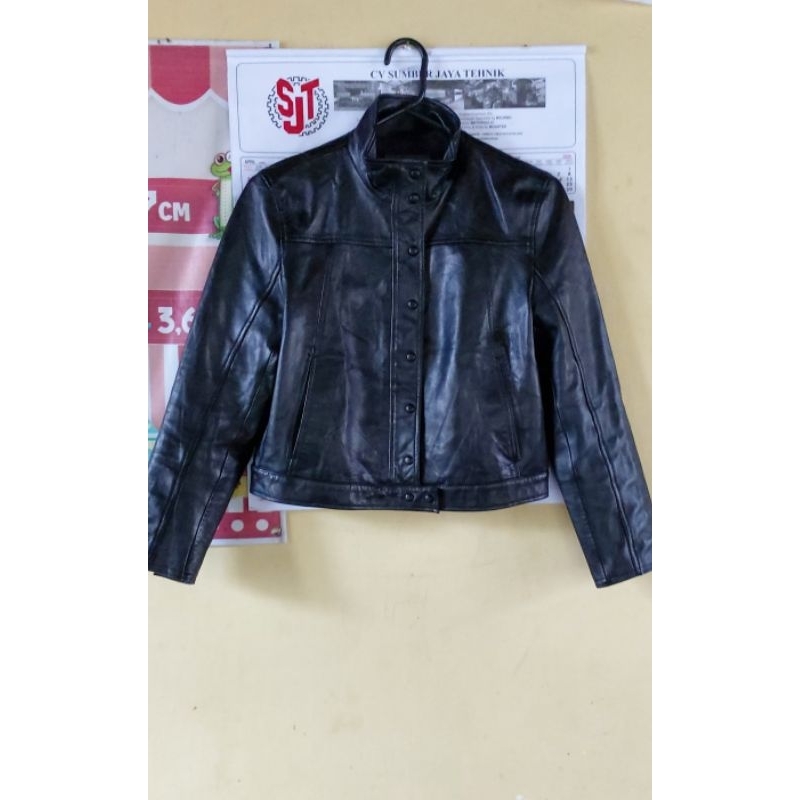 Jaket Kulit Boxy (Massimo Dutti)