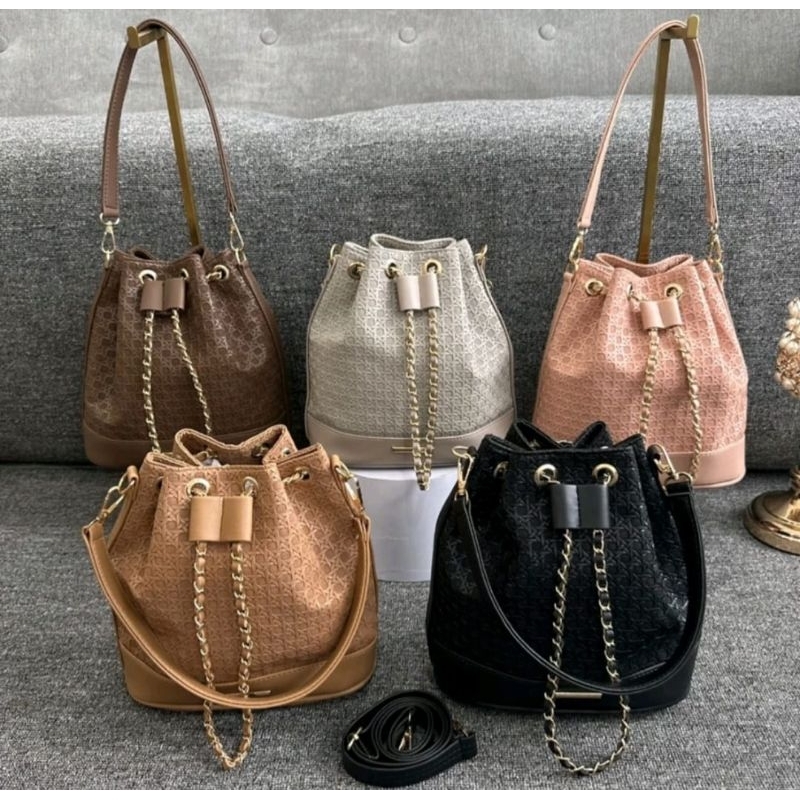 Tas Wanita Serut Leather Motif Anyam Diamond