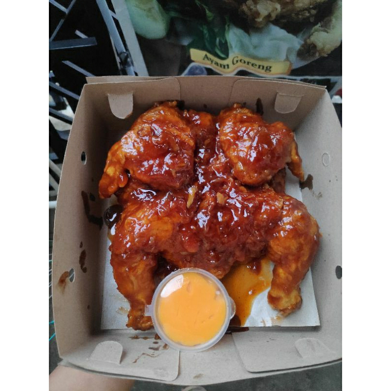 

AYAM utuh full sambal / saos & ayam bakar