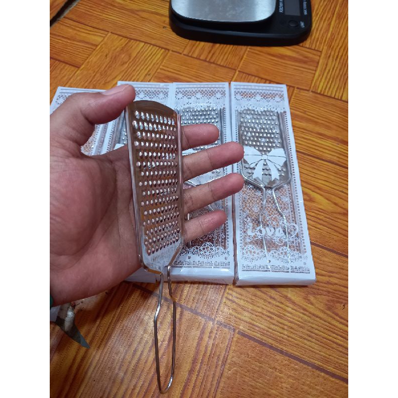 (100)Souvenir pernikahan|Souvenir pesta|Souvenir parutan keju kemas mika