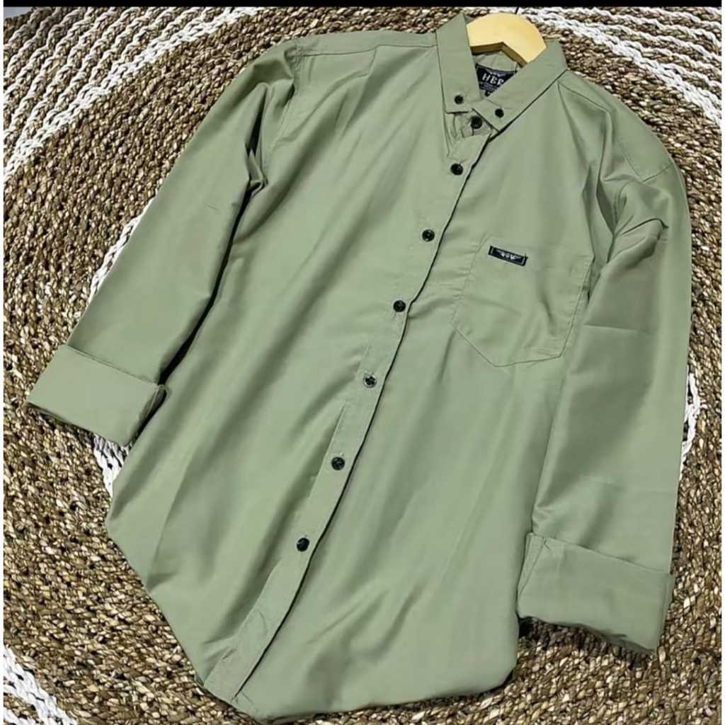 KEMEJA POLOS PRIA LENGAN PANJANG KAIN KATUN SLIMFIT SAGE DENIM HITAM JUMBO