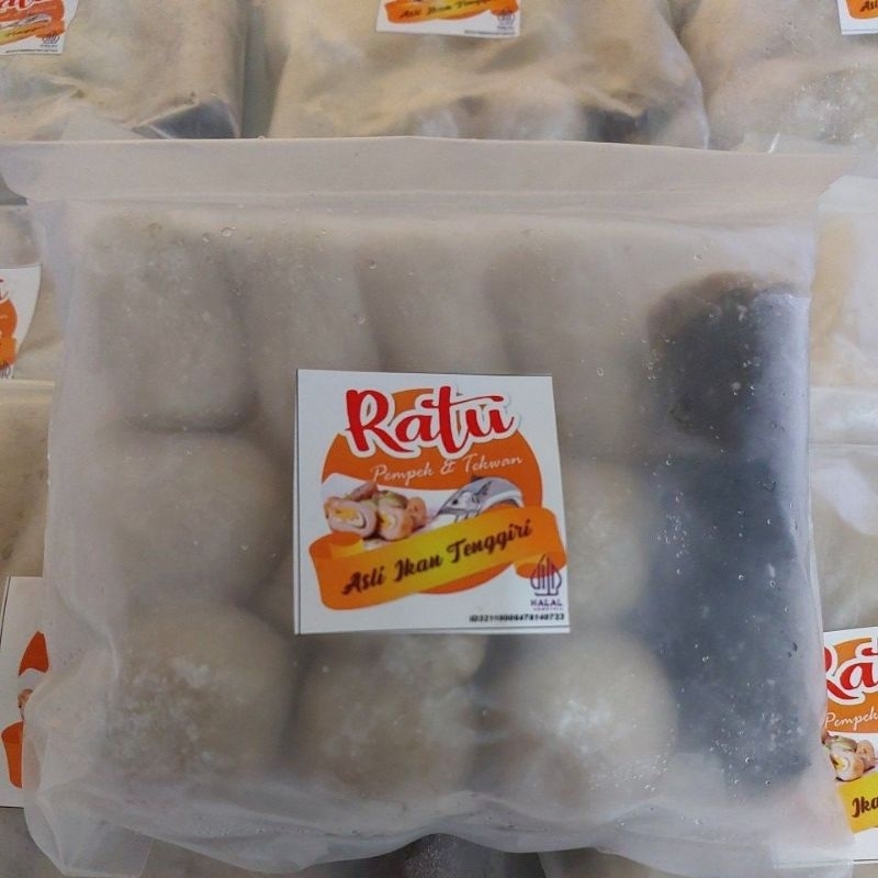 

Pempek Ratu Ikan Tenggiri