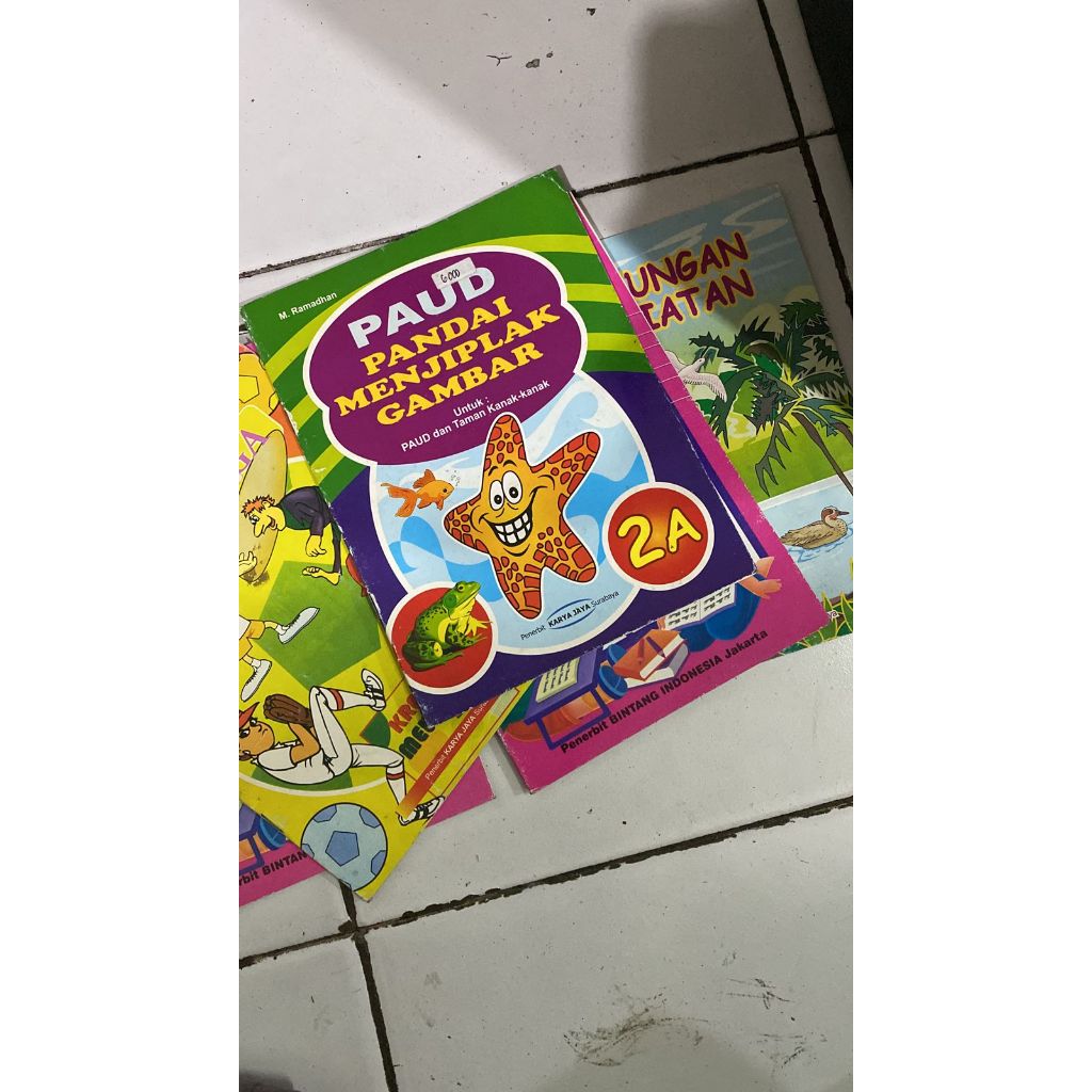 

BUKU MENGGAMBAR DAN MEWARNAI UNTUK TK DAN PAUD