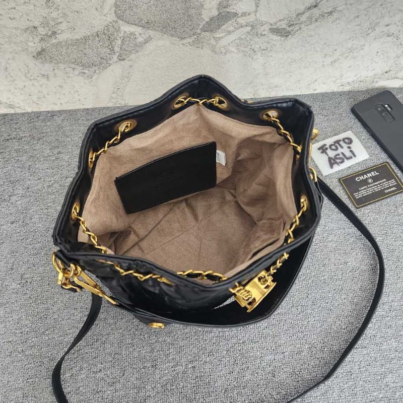 Tas Chanel serut