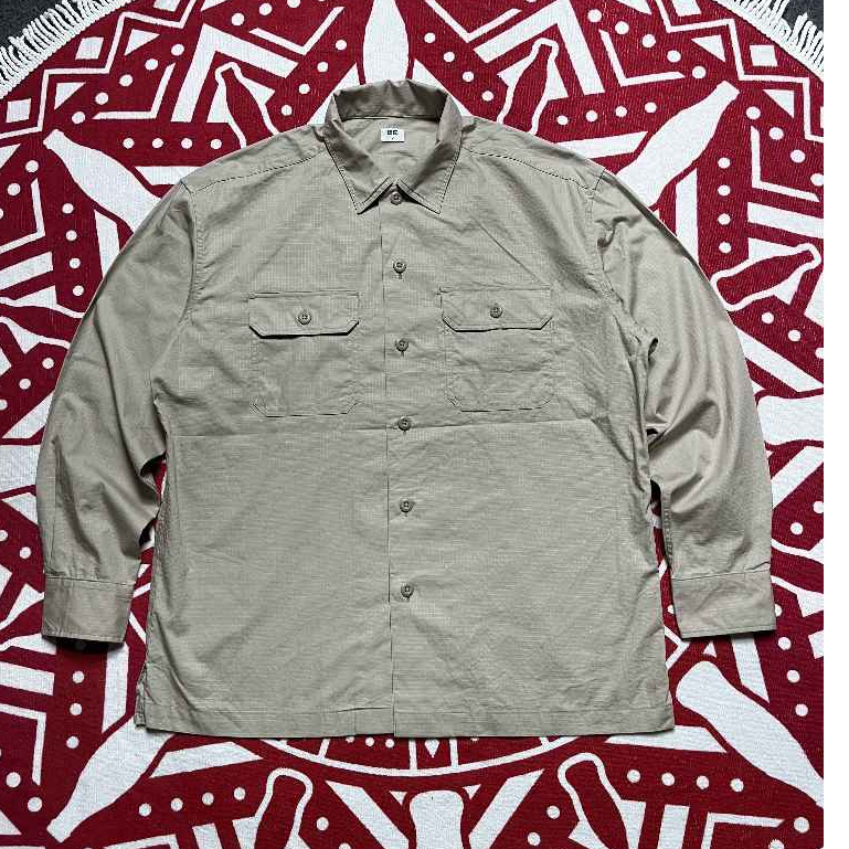 Kemeja Uniqlo Military bahan Ristop