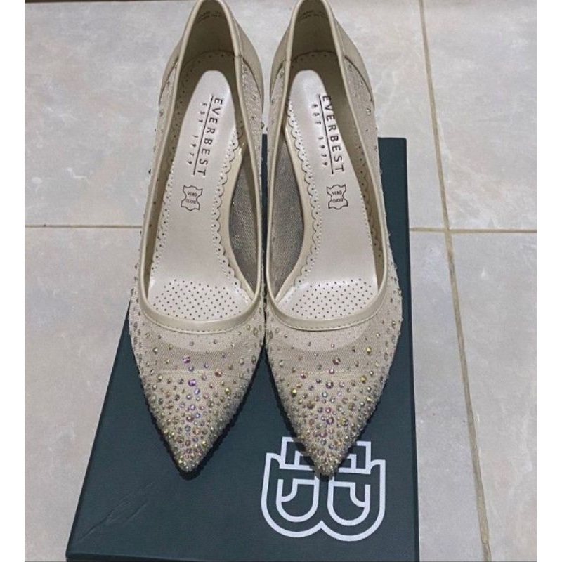 Sepatu branded everbest Preloved second bagus baru pakai sekali