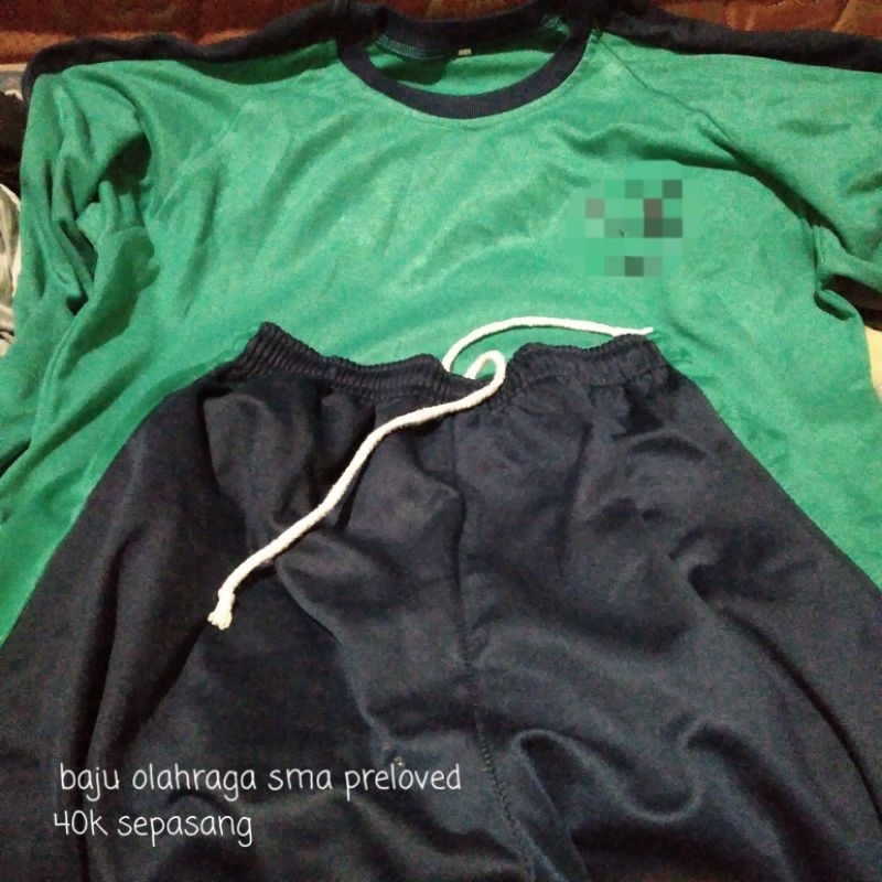 Paket preloved seragam SMA (OR & kemeja putih)