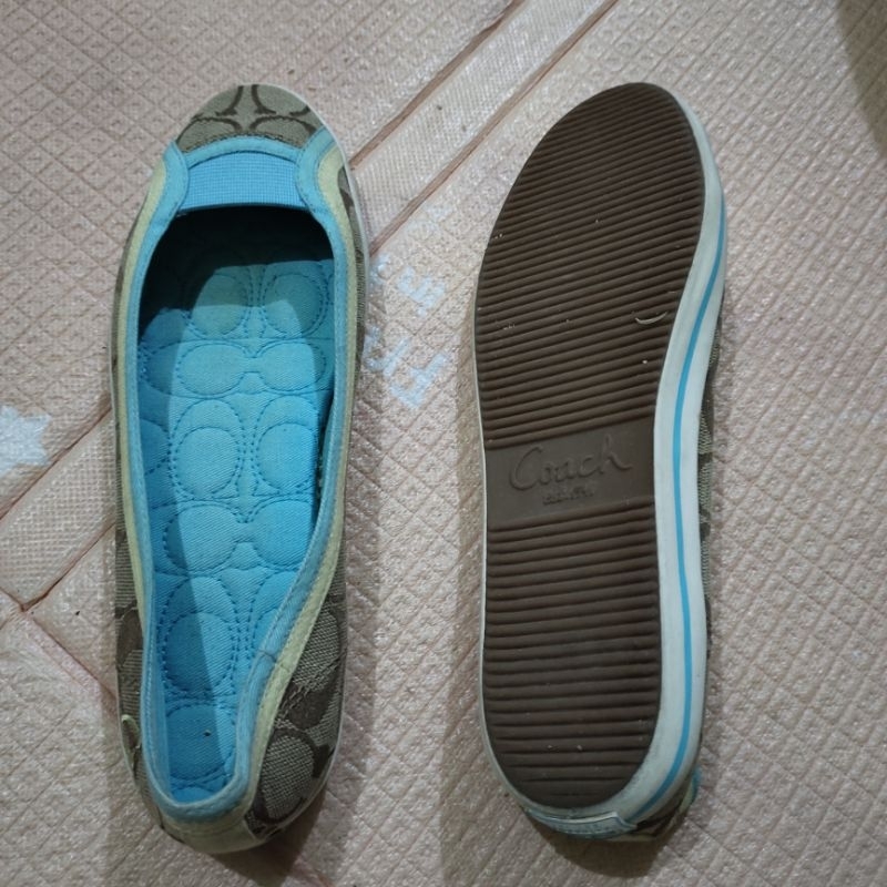 sepatu flat Coach