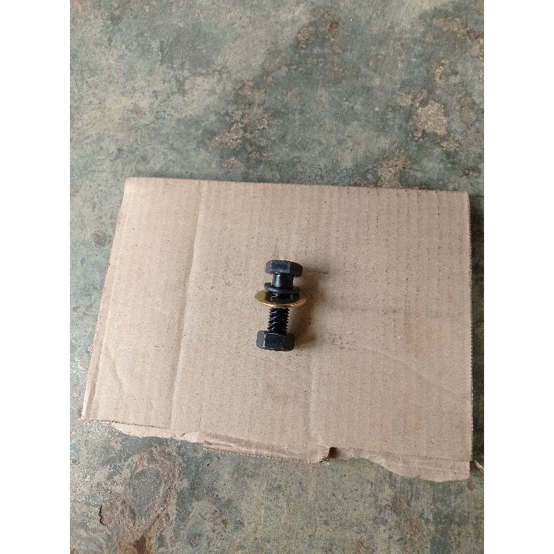 Set Baut Roda Tracktor G1000/Boxer ORI